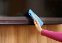 Come pulire correttamente lo schermo della TV e del monitor