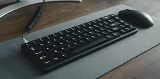 Come collegare una tastiera e un mouse alla Samsung Smart TV